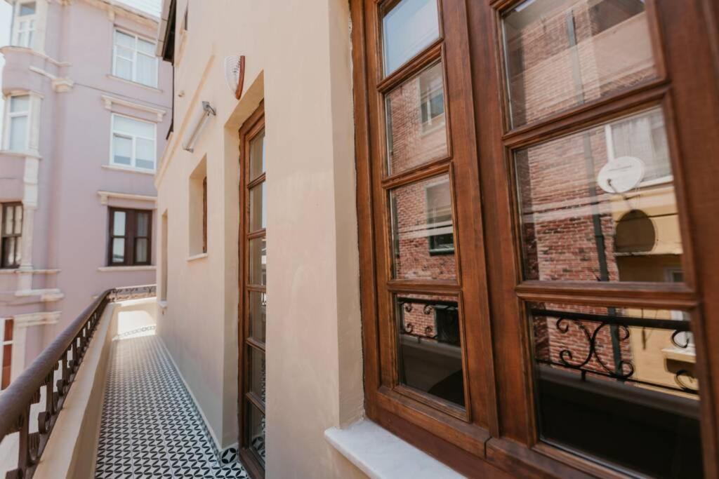 Galadoo Suites 3Rd Floor イスタンブール エクステリア 写真